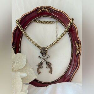 Dueling pistols antique gold chunky necklace 18” plus 4” charms western jewelry